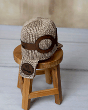 aviator hat with goggles